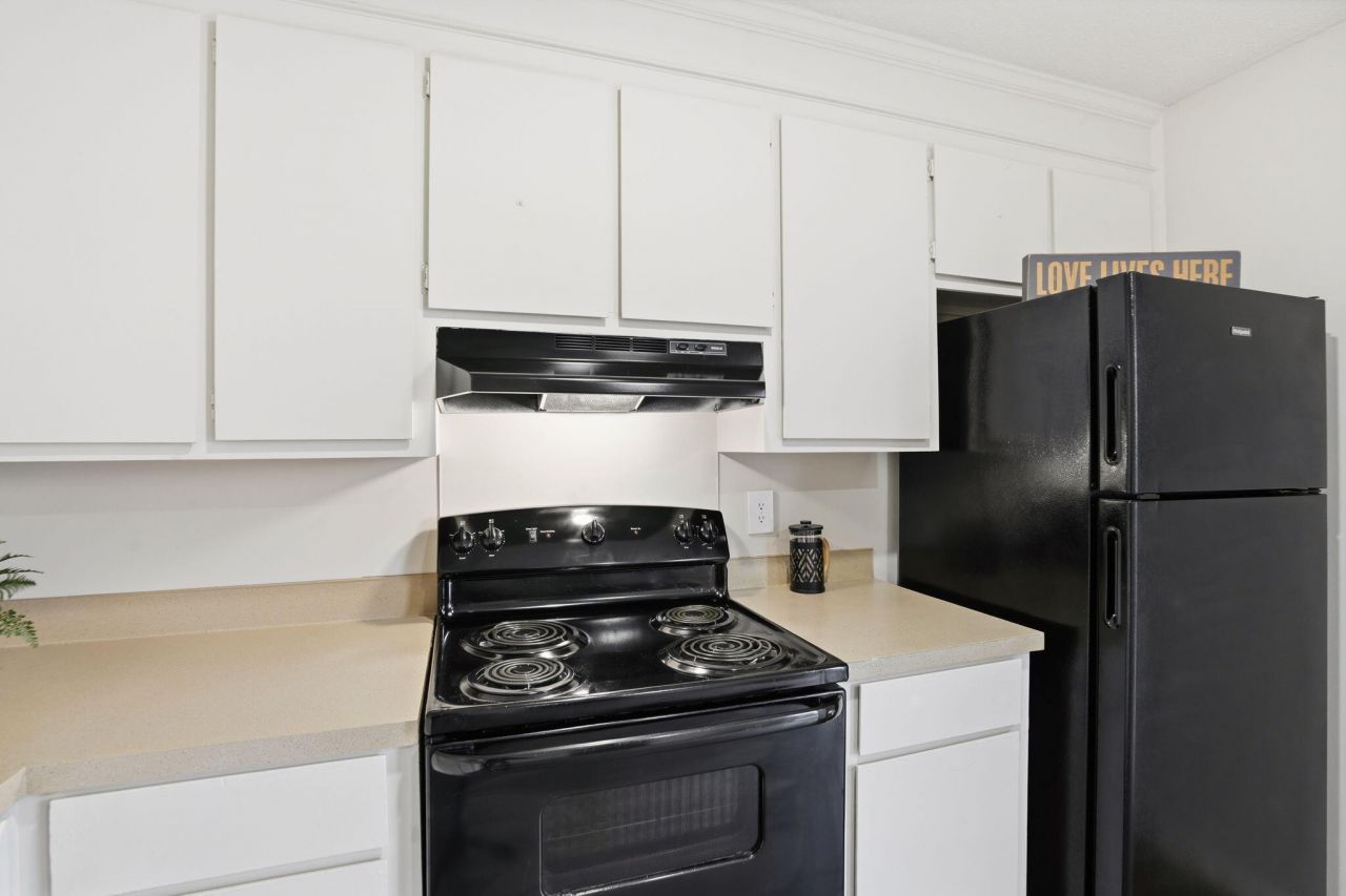 4744 Bayfield Drive Photo 16