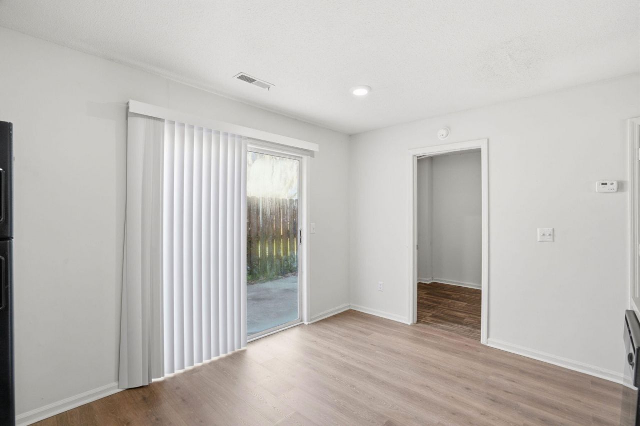 4744 Bayfield Drive Photo 17