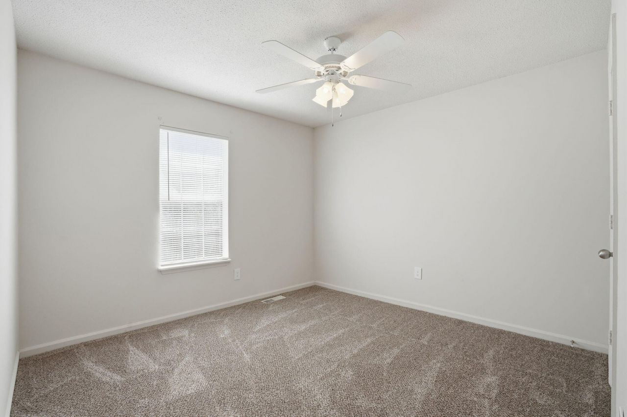 4744 Bayfield Drive Photo 22