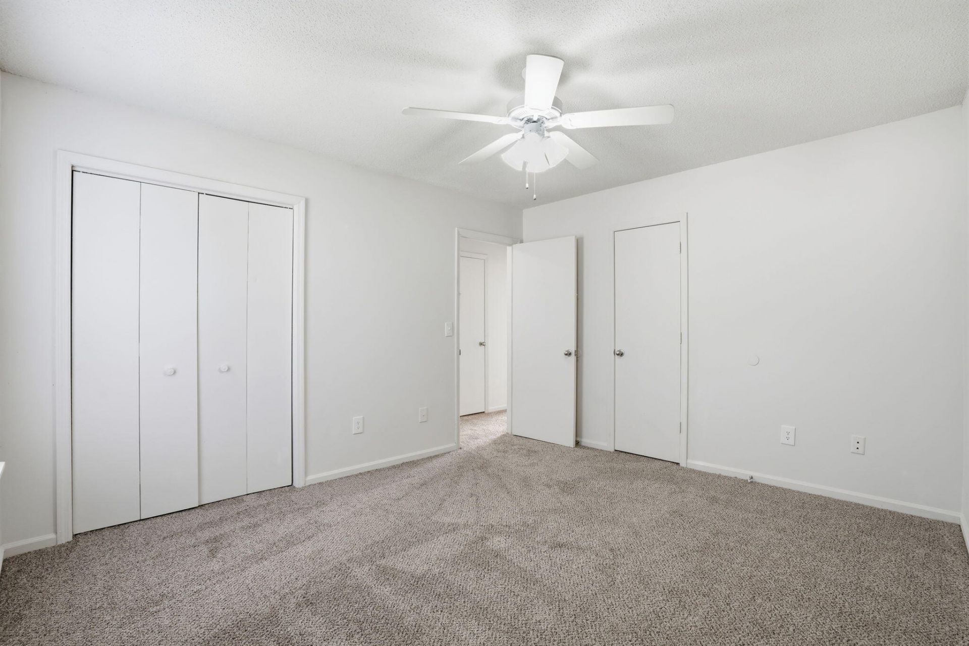 4744 Bayfield Drive Photo 26