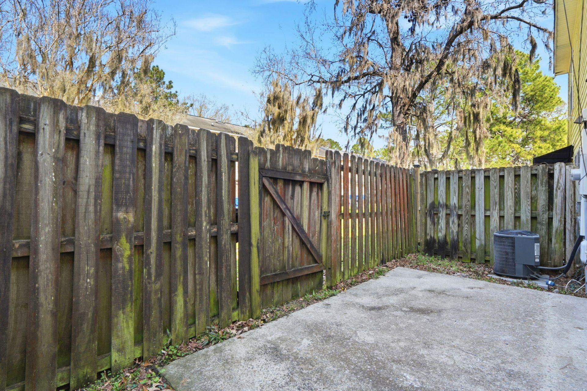 4744 Bayfield Drive Photo 33