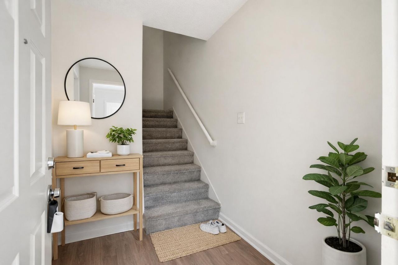 4744 Bayfield Drive Photo 4