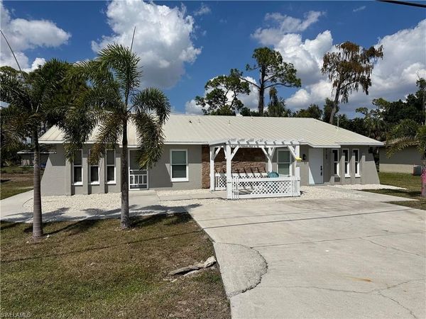 9161 Seville RD , FORT MYERS, FL 33967