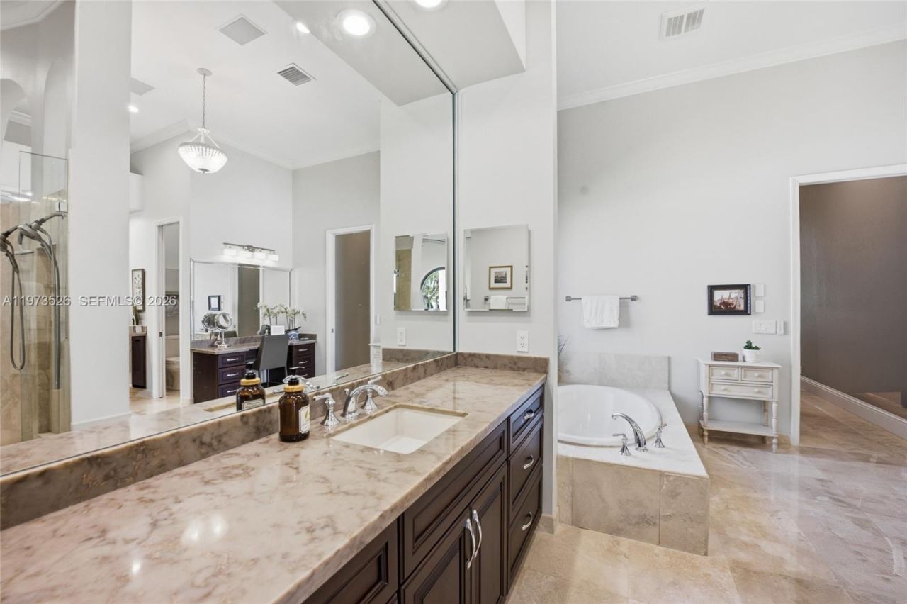 2465 Provence Cir, Weston, FL 33327 Photo