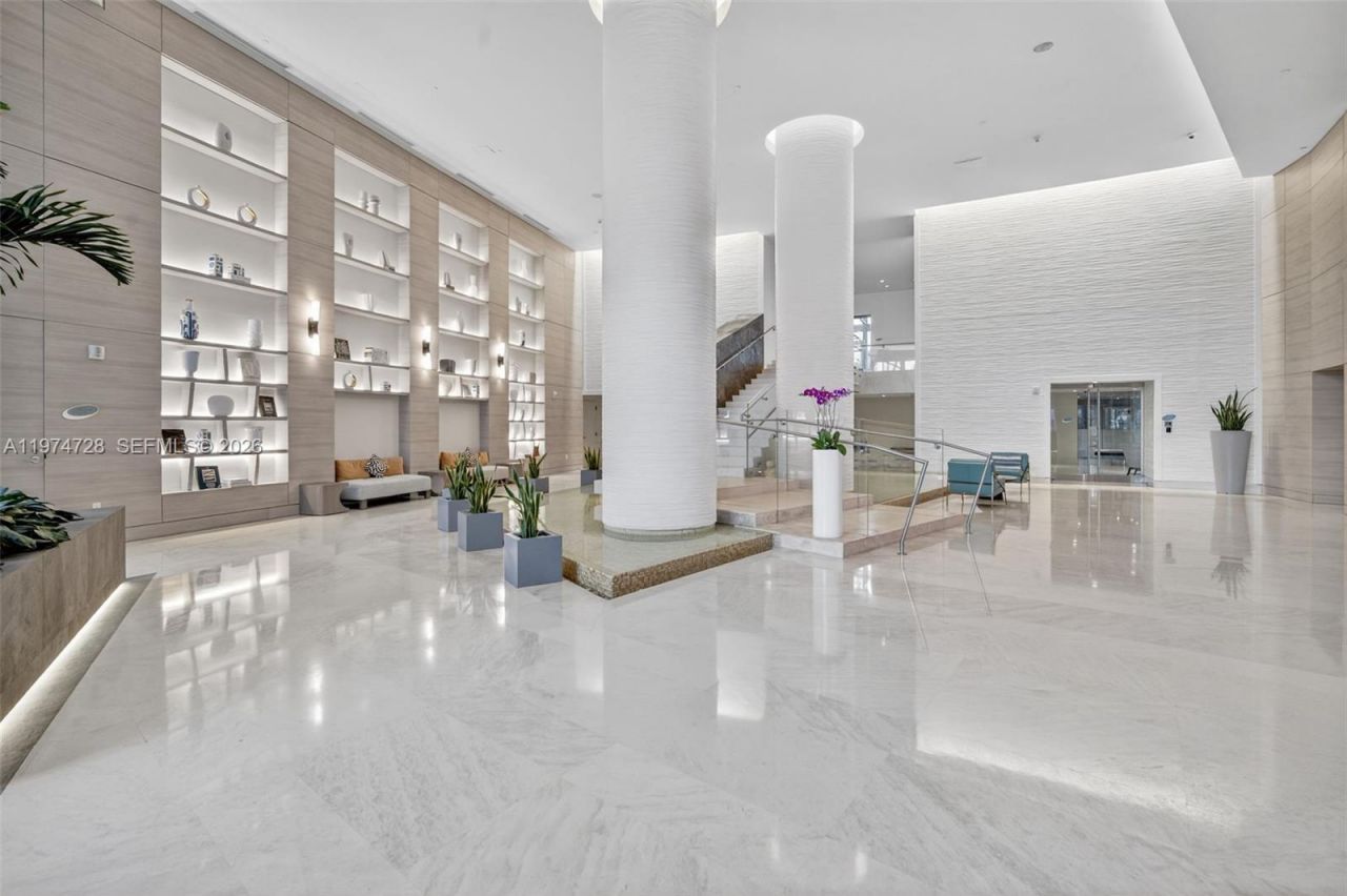 18201 Collins Ave , Unit 2008, Sunny Isles Beach, FL 33160 Photo