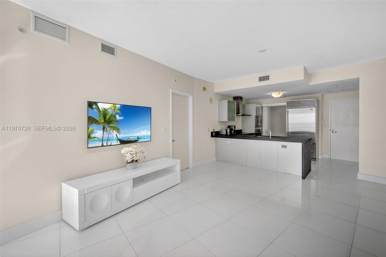 18201 Collins Ave , Unit 2008, Sunny Isles Beach, FL 33160 Photo
