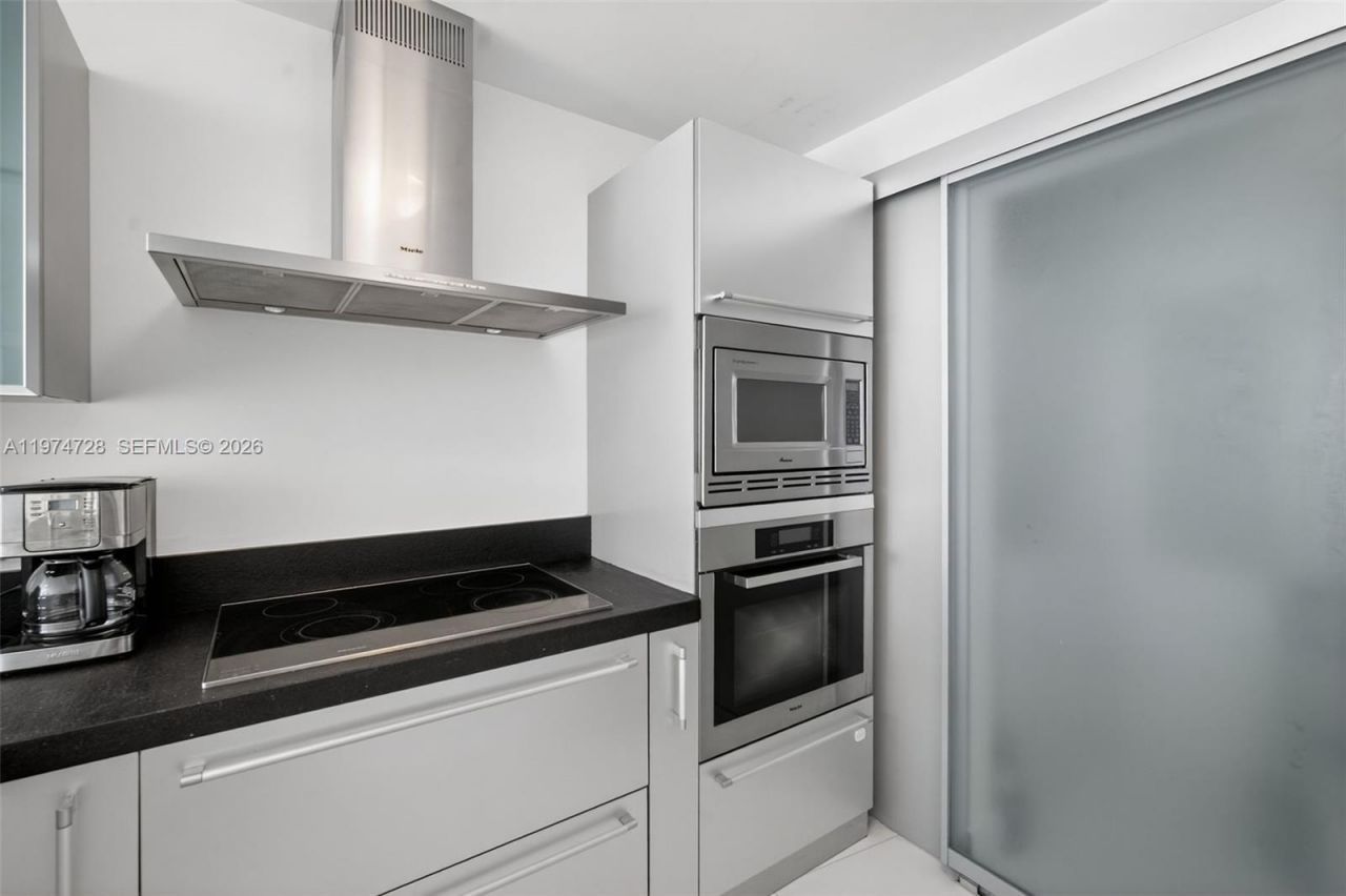 18201 Collins Ave , Unit 2008, Sunny Isles Beach, FL 33160 Photo