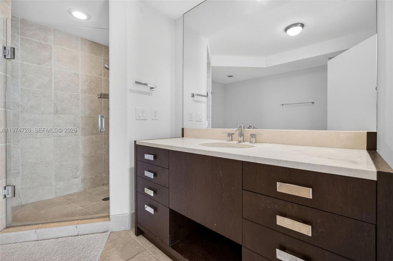 18201 Collins Ave , Unit 2008, Sunny Isles Beach, FL 33160 Photo