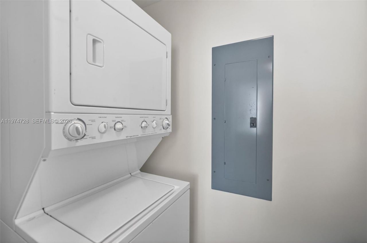 18201 Collins Ave , Unit 2008, Sunny Isles Beach, FL 33160 Photo