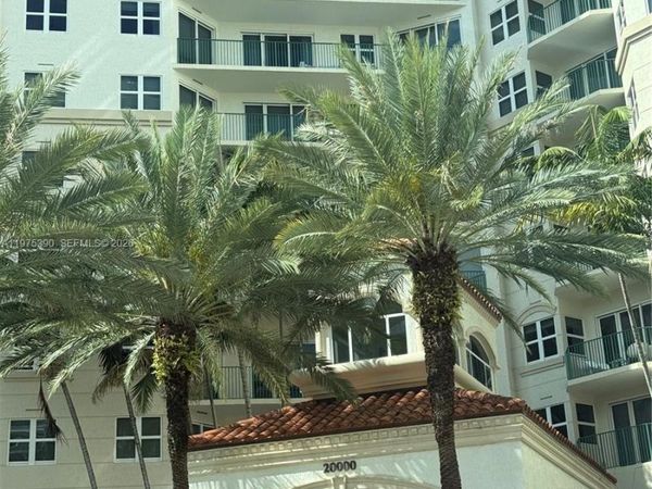 20000 E Country Club Dr , Unit PH09, Aventura, FL 33180