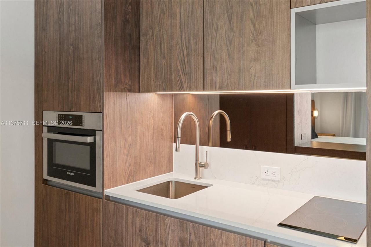 1611 SW 2nd Av , Unit 504, Miami, FL 33129 Photo