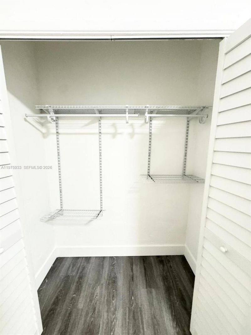 7435 Byron Ave , Unit 07, Miami Beach, FL 33141 Photo