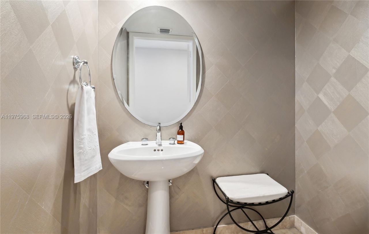 808 Brickell Key Dr , Unit 2502, Miami, FL 33131 Photo