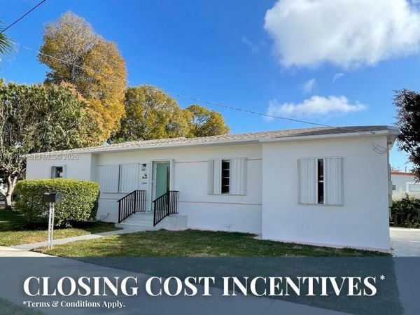 3200 SW 2nd St , Miami, FL 33135