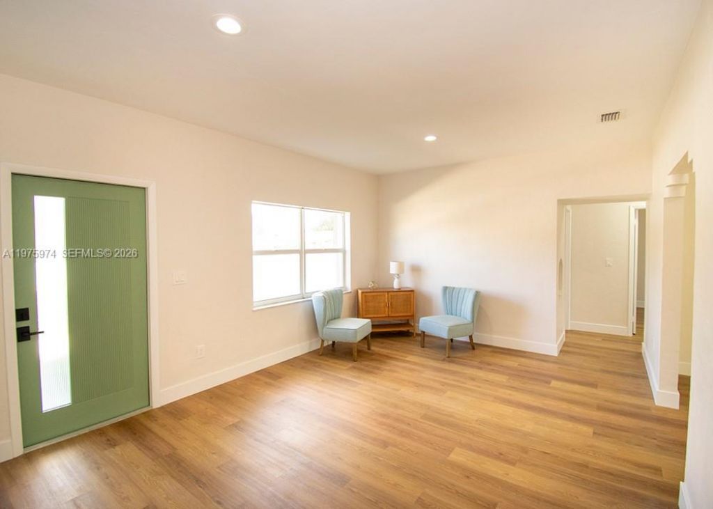 3200 SW 2nd St , Miami, FL 33135 Photo