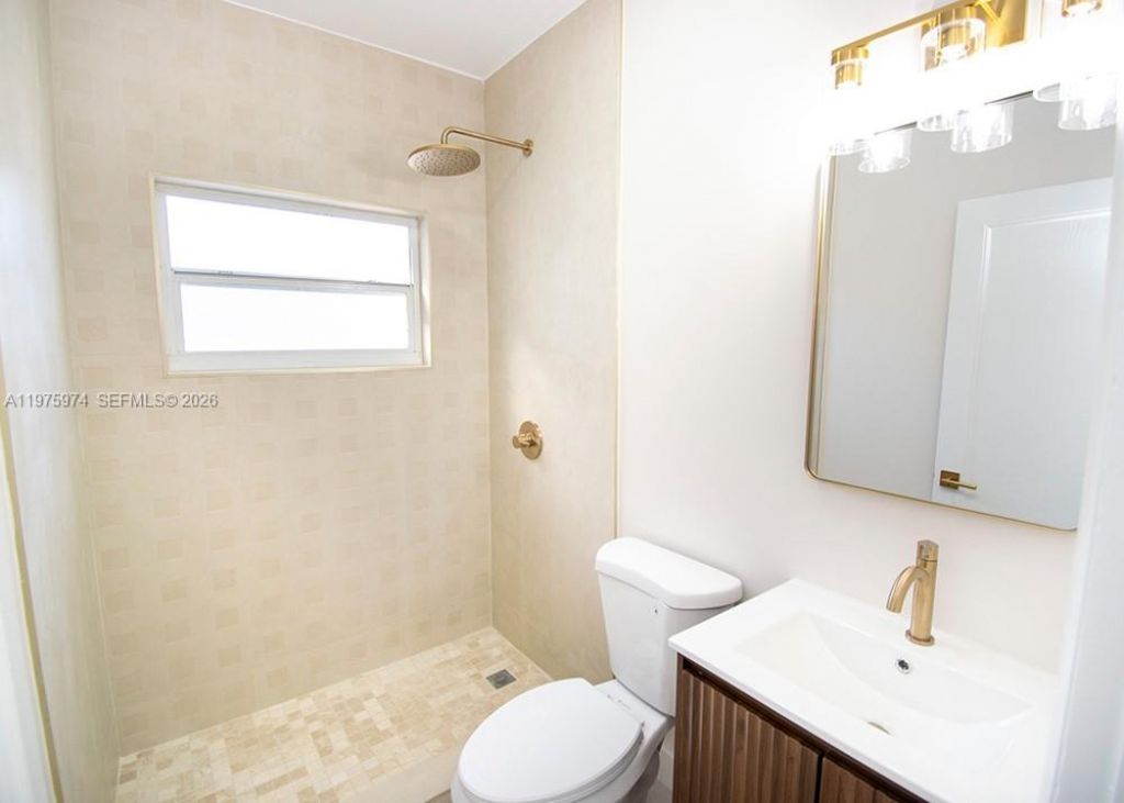 3200 SW 2nd St , Miami, FL 33135 Photo