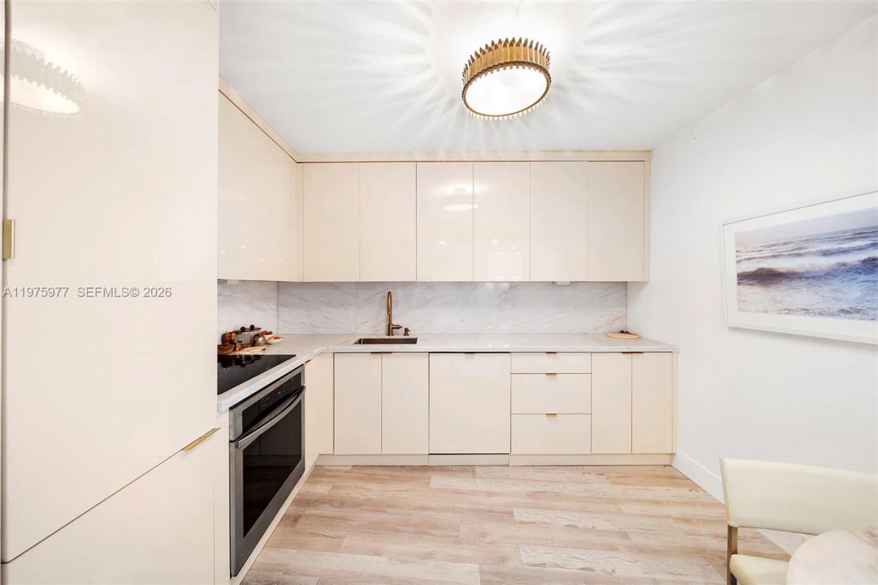 9 Island Ave , Unit 702, Miami Beach, FL 33139 Photo