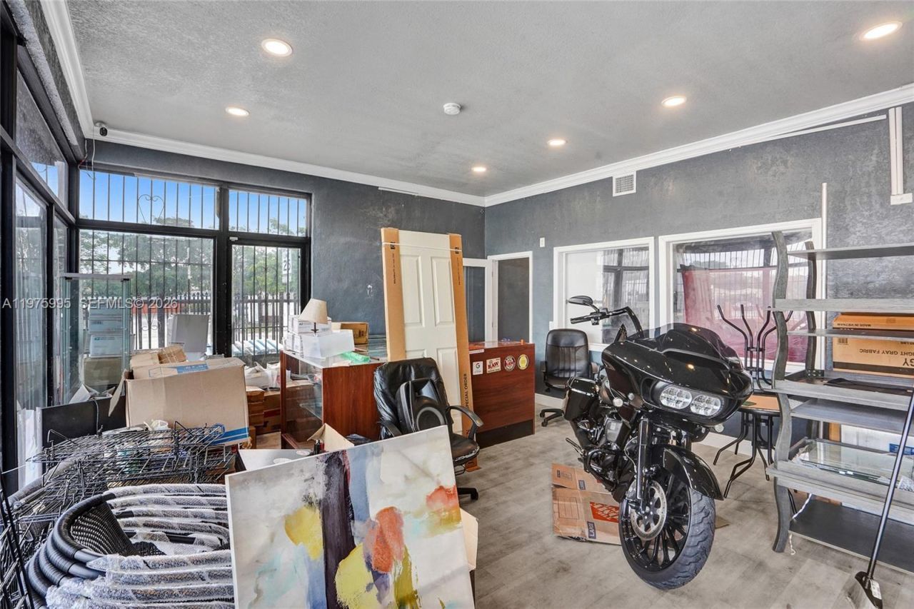 5595 NW 17th Ave, Miami, FL 33142 Photo