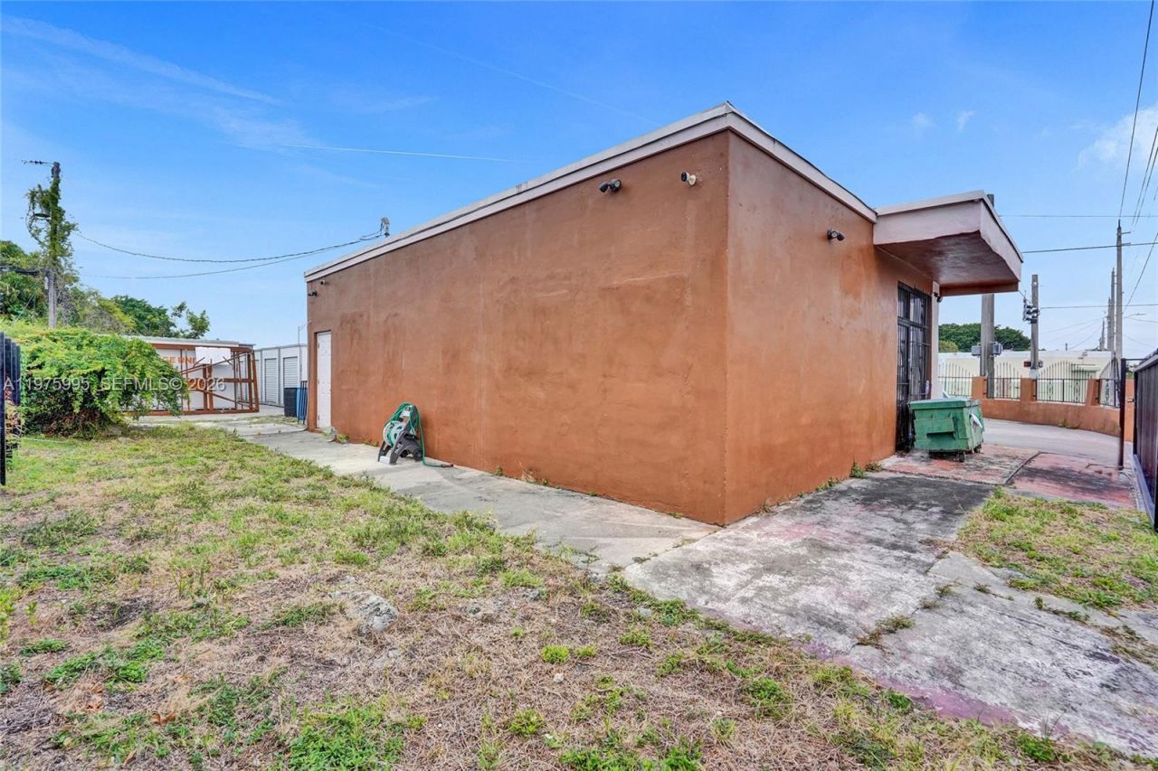 5595 NW 17th Ave, Miami, FL 33142 Photo