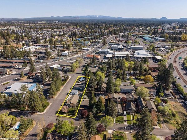 195 SE Roosevelt Avenue, Bend, OR 97702