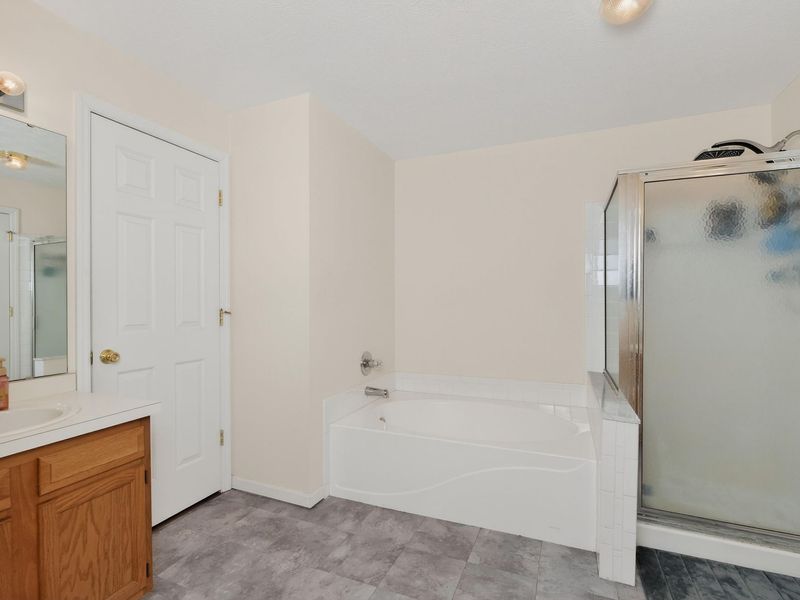 7075 Glen Kerry Court, Florence, KY 41042 Photo 13