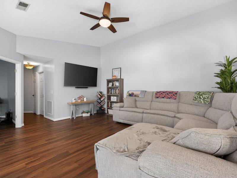 7075 Glen Kerry Court, Florence, KY 41042 Photo 4