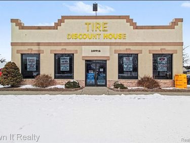 20916 Van Born Road , Dearborn Heights, MI 48125