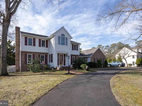 4 GREENLEAF LANE, SEAFORD, DE 19973