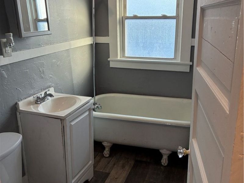 2806 Woodbridge Avenue, Cleveland, OH 44109 Photo 12