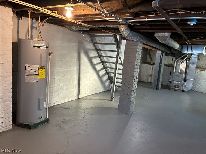 2806 Woodbridge Avenue, Cleveland, OH 44109 Photo 14