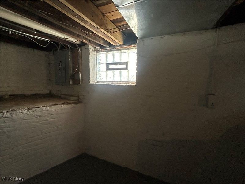 2806 Woodbridge Avenue, Cleveland, OH 44109 Photo 28