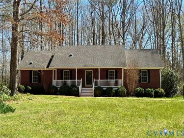 9281 Forestdale DR, Amelia Courthouse, VA 23002