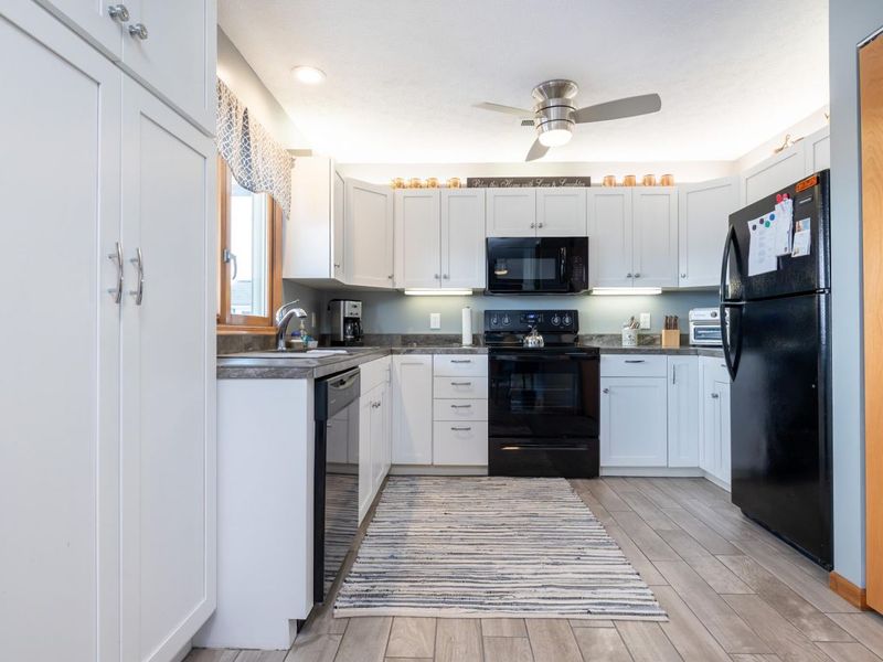 241 Chase Avenue, Unit B4, Russells Point, OH 43348 Photo 9