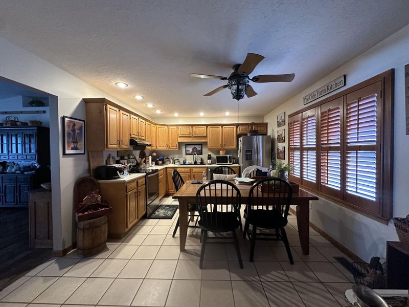 918 Stratford Drive, Greenville, OH 45331 Photo 10