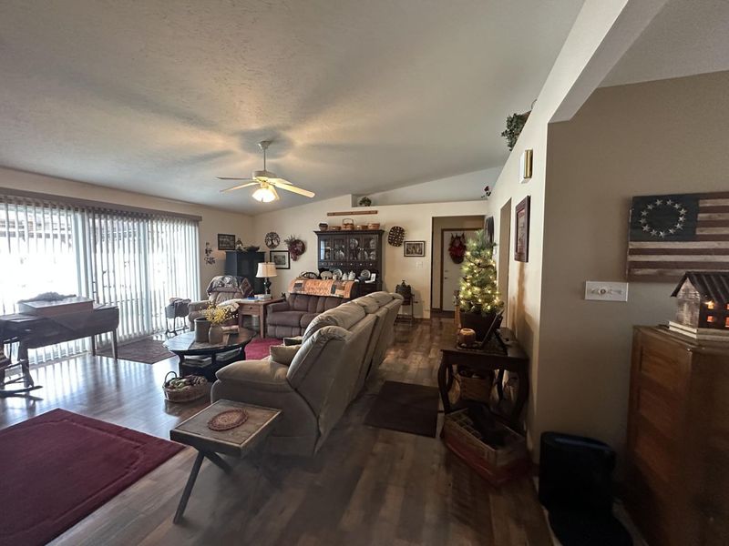 918 Stratford Drive, Greenville, OH 45331 Photo 8