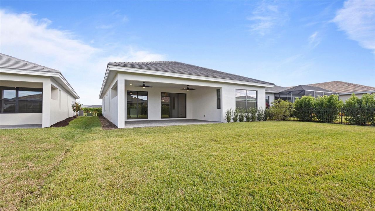 18075 Cresswind Terrace, Lakewood Ranch, FL 34211 Photo