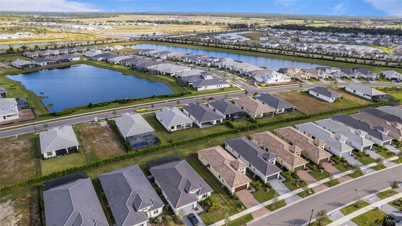 18075 Cresswind Terrace, Lakewood Ranch, FL 34211 Photo