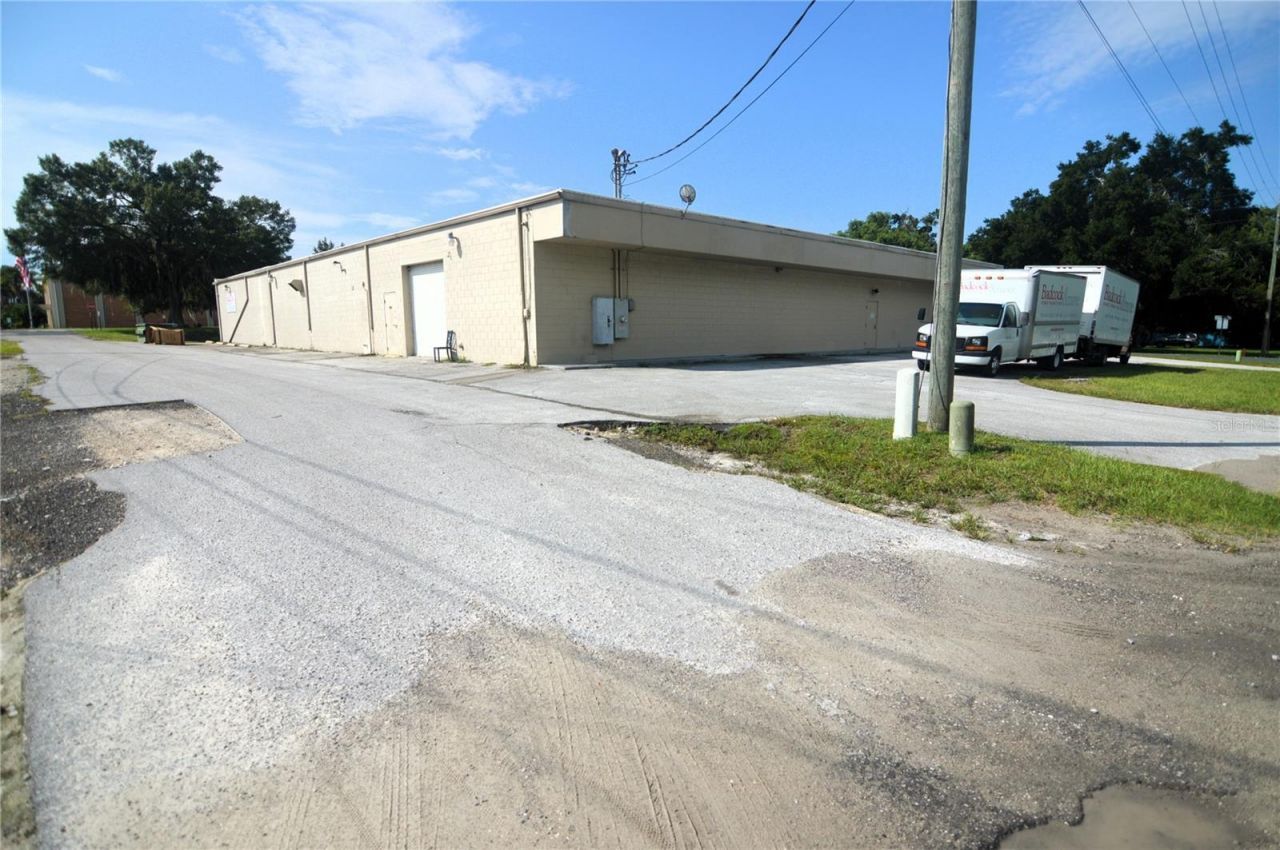 5500 6th Street , Zephyrhills, FL 33542 Photo