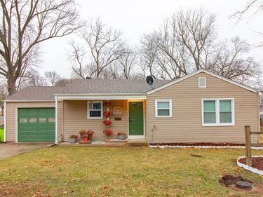 203 S Halsey Avenue, Harrisonville, MO 64701