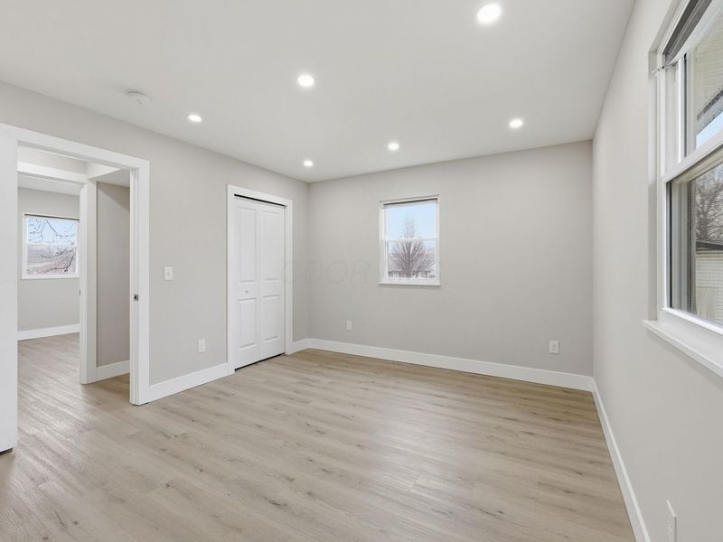 299 Lombard Road , Columbus, OH 43228 Photo 21