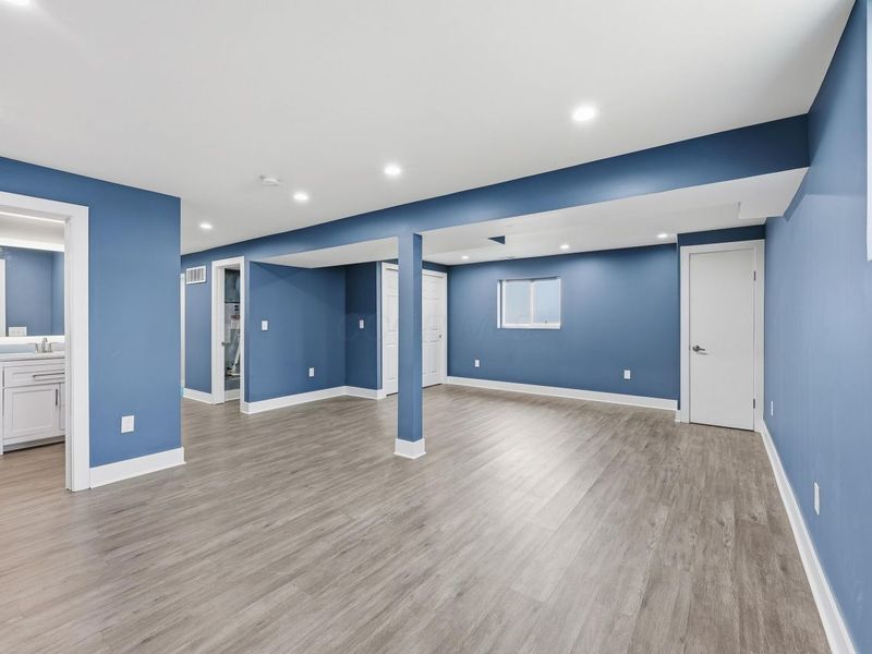 299 Lombard Road , Columbus, OH 43228 Photo 25