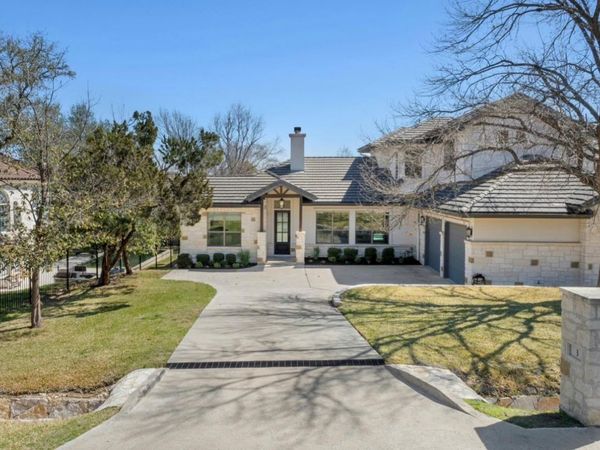 3 Camwood TRL, The Hills, TX 78738