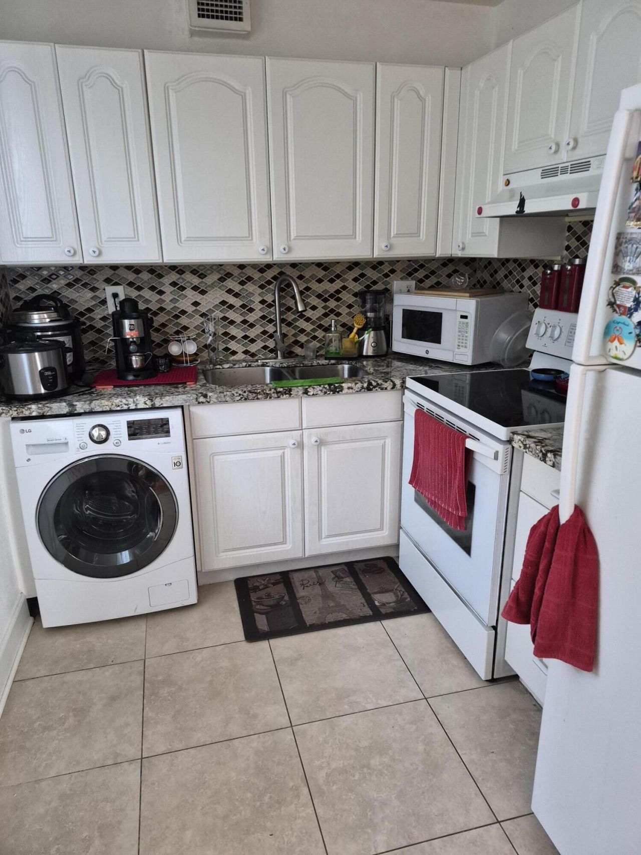 2286 Lake Osborne Drive, Unit 16, Lake Worth Beach, FL 33461 Photo