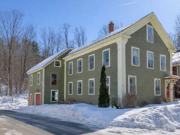 29 Pikes Falls Road, Jamaica, VT 05343