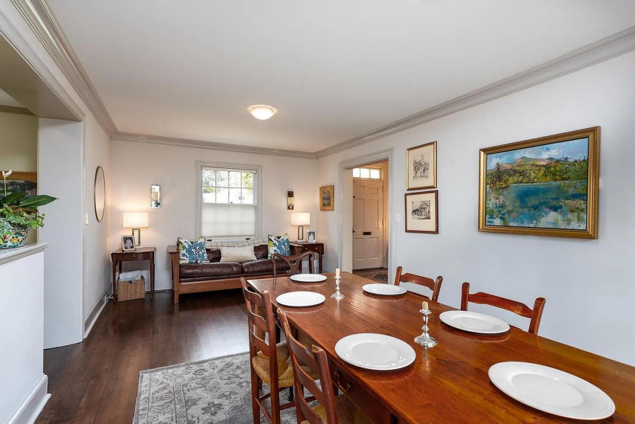 32 Jamestown Road Photo 12