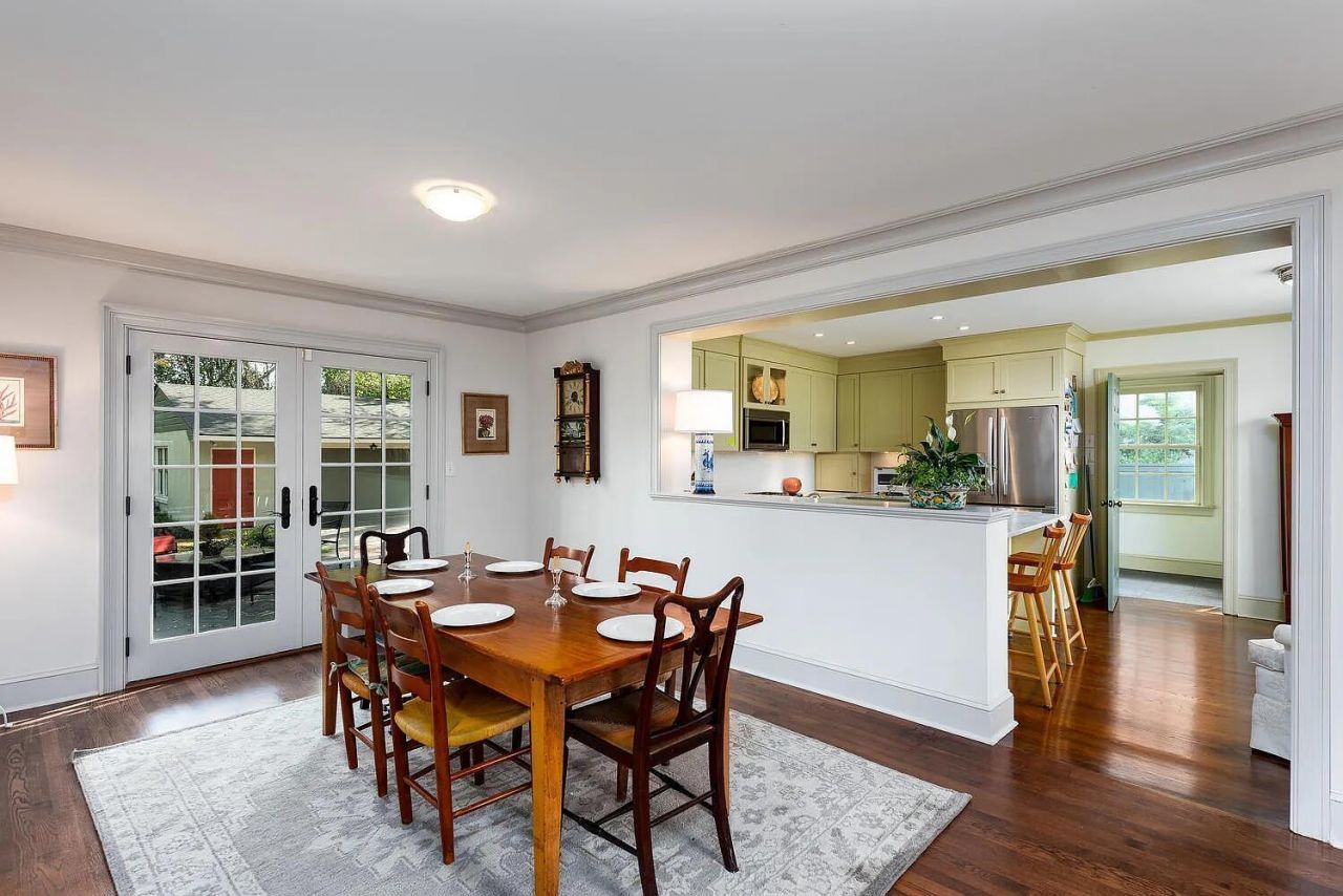 32 Jamestown Road Photo 13