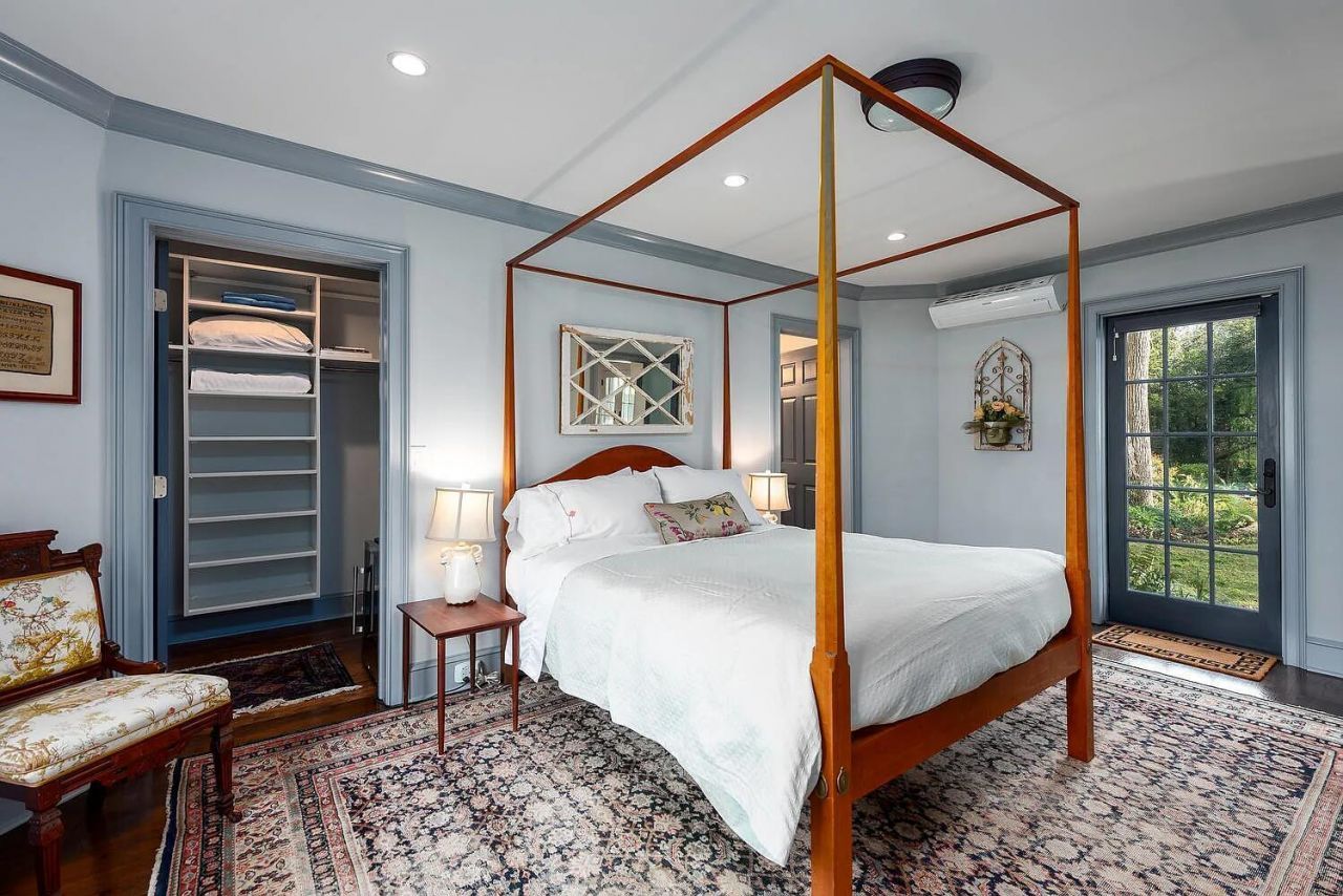 32 Jamestown Road Photo 6