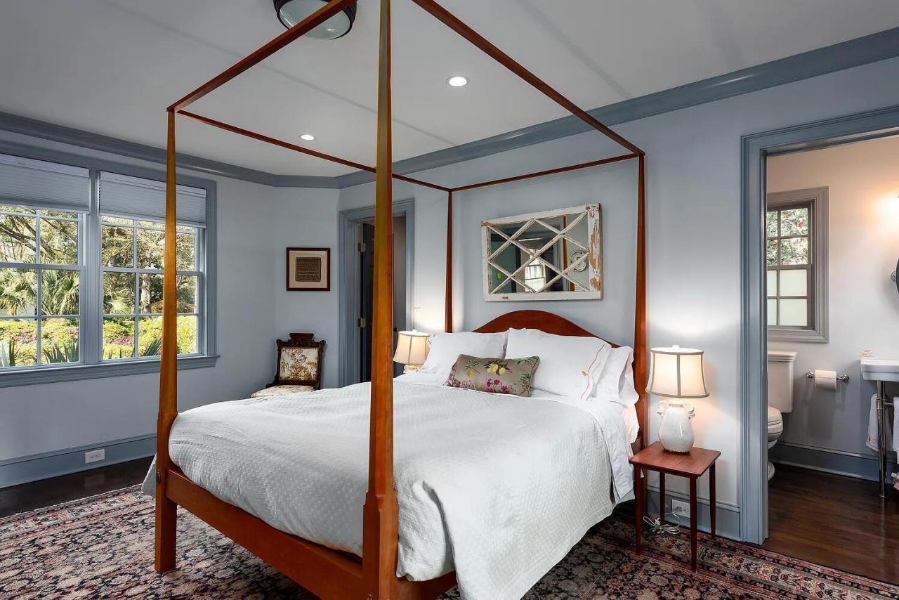 32 Jamestown Road Photo 7