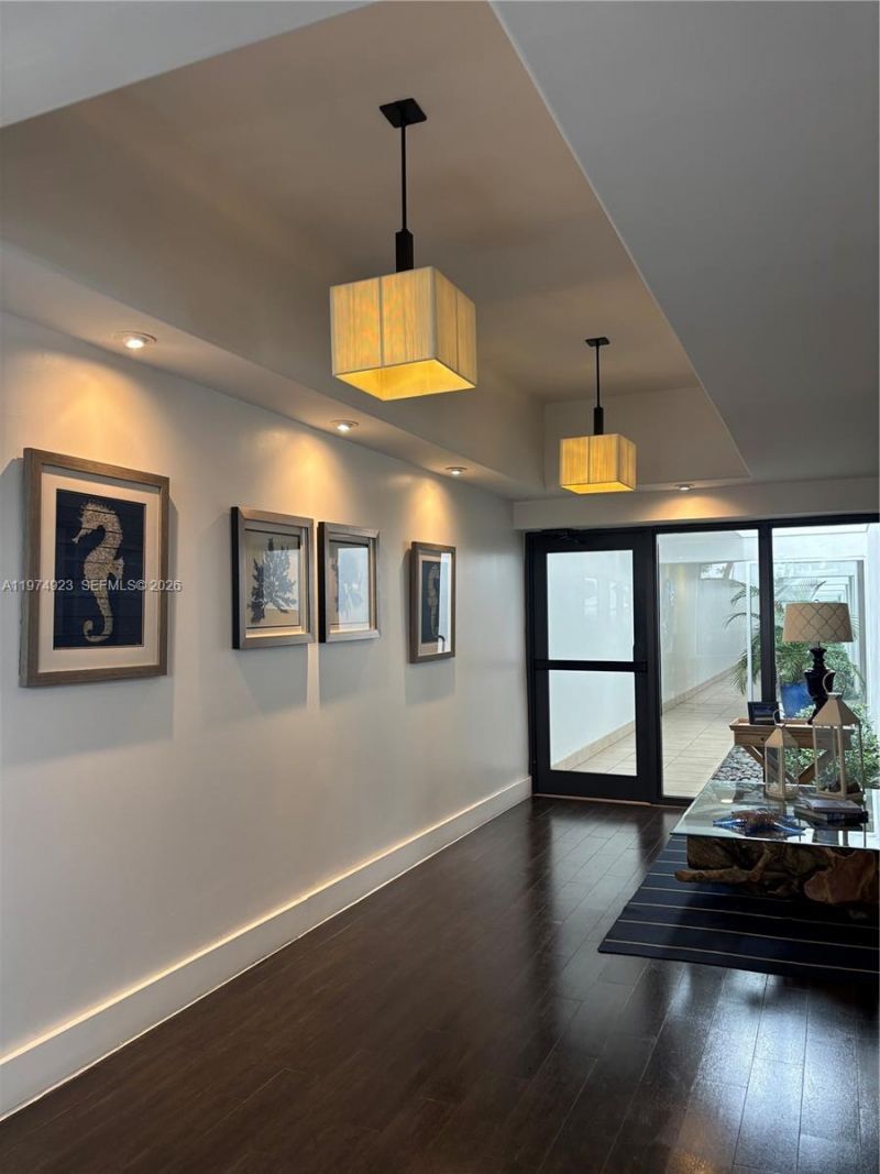 5845 Collins Ave , Unit 106, Miami Beach, FL 33140 Photo