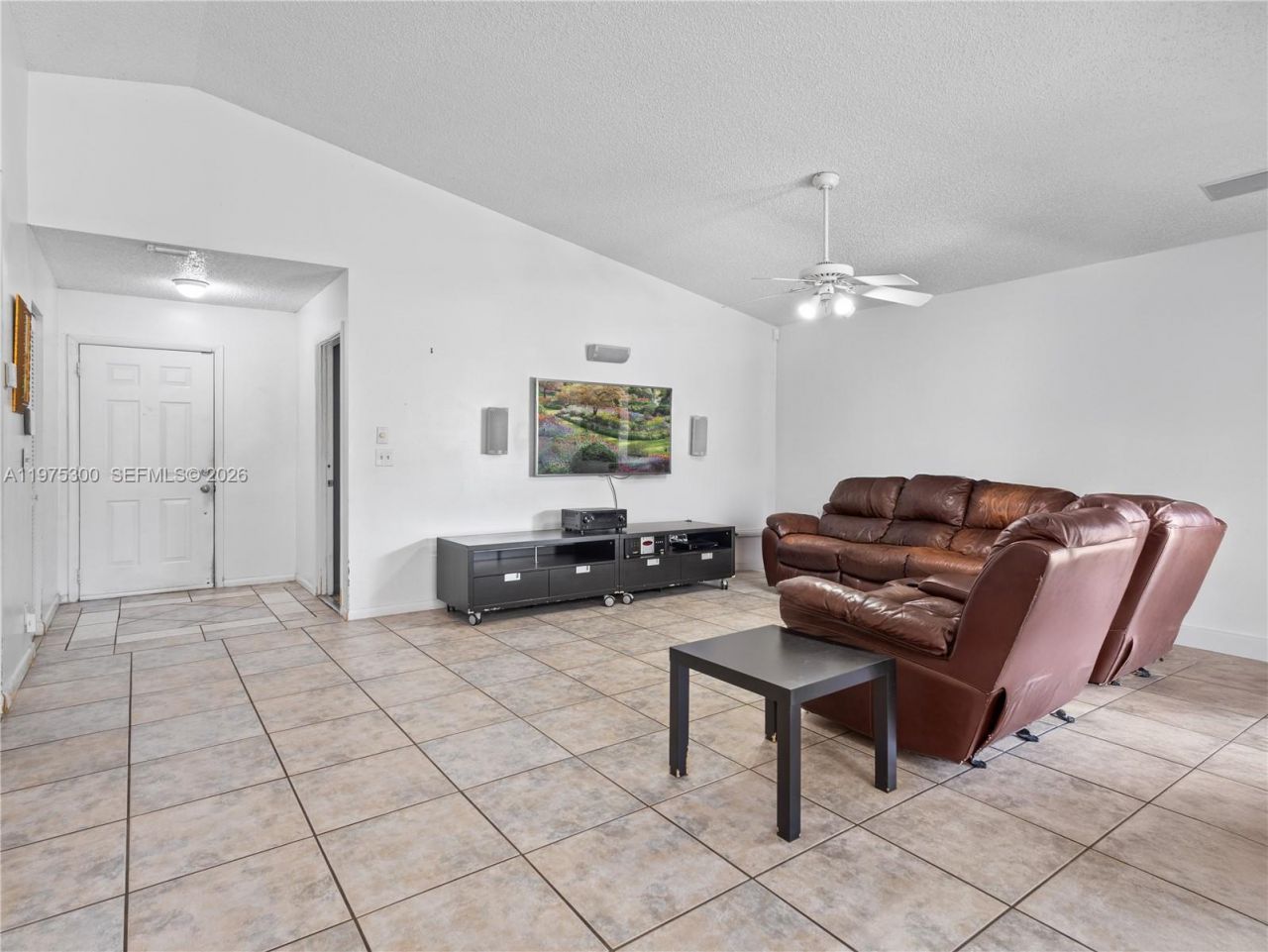 216 W Riverbend Dr , Sunrise, FL 33326 Photo